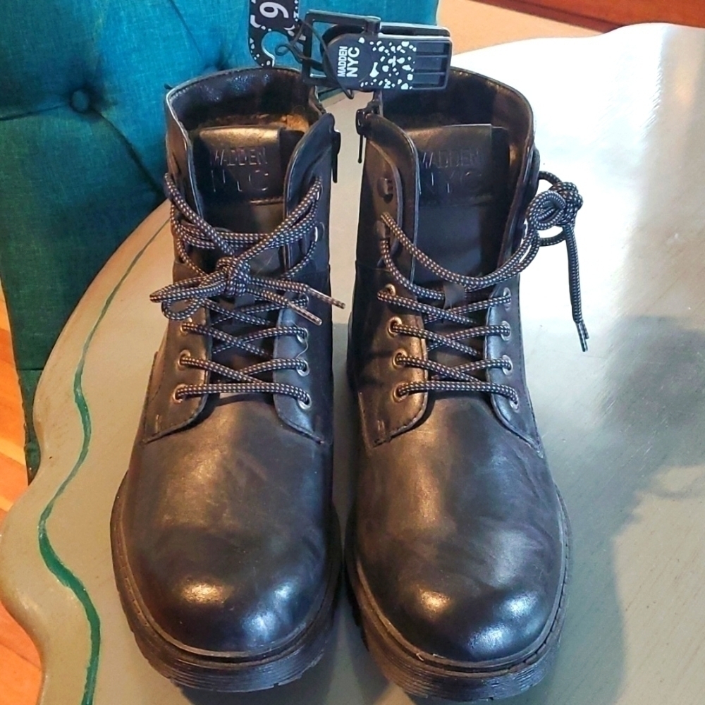 Madden NYC -Mens Black leather Moto Grunge Boots  Side Zip Lug Sole New! Sz.9